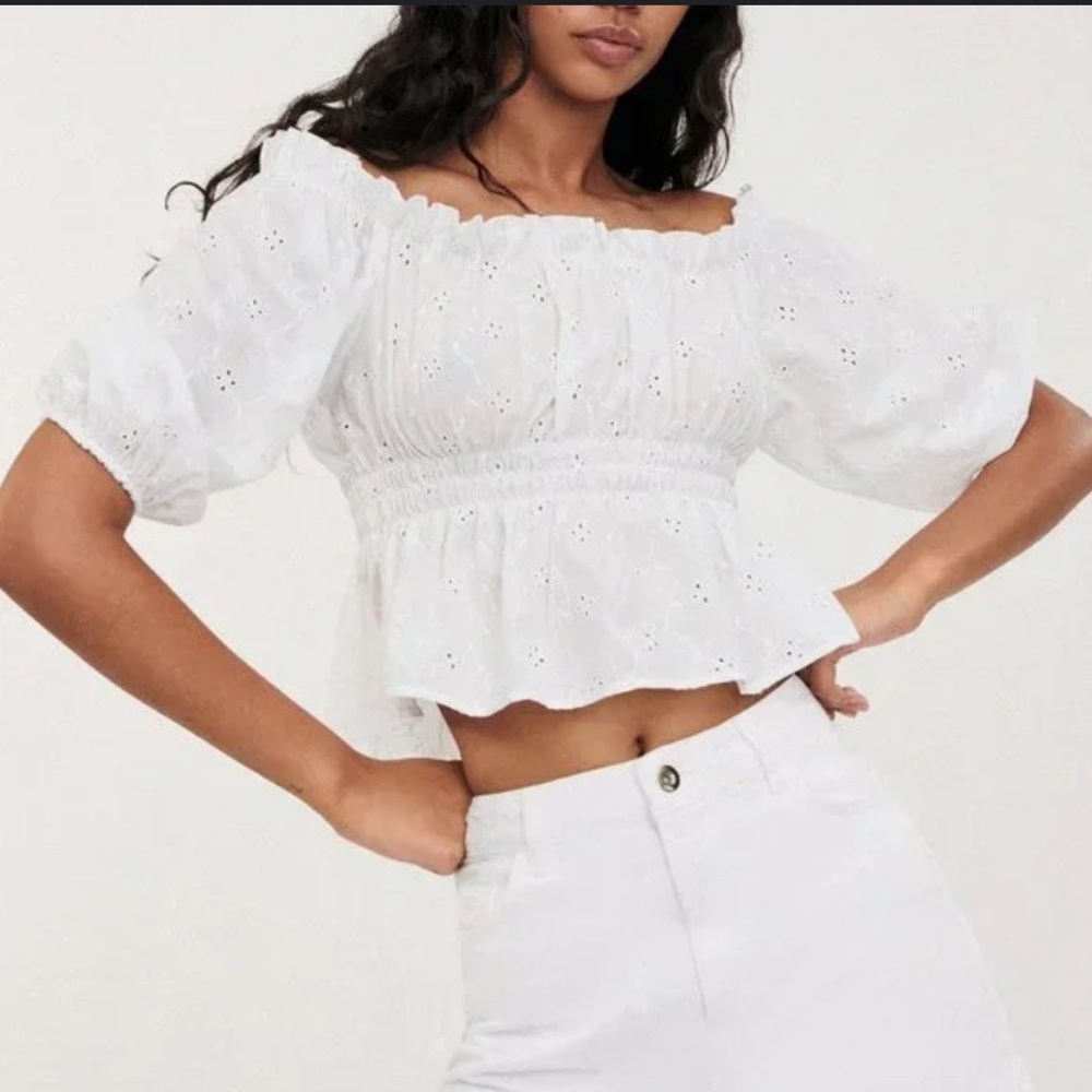 Zara White Eyelet Off-Shoulder Top
Size Small